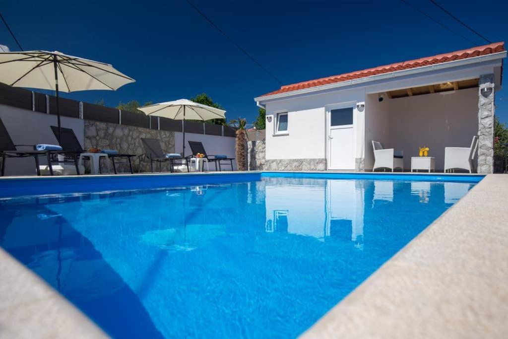 Adria-Holiday House With A Private Pool In Krk Kornić Exterior foto