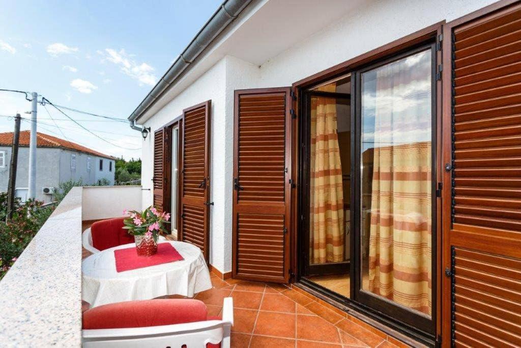 Adria-Holiday House With A Private Pool In Krk Kornić Exterior foto